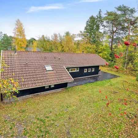 Aimo - 300m From The Sea By Interhome Neksø