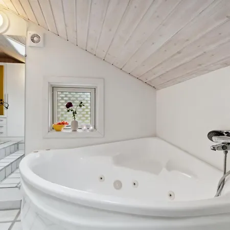 Aimo - 300m From The Sea By Interhome Holiday home