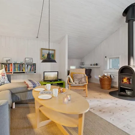 Holiday home Aimo - 300m From The Sea By Interhome Nexo