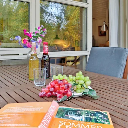 Aimo - 300m From The Sea By Interhome