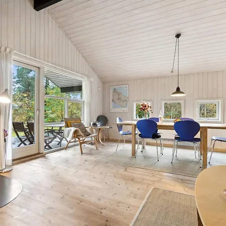 Holiday home Aimo - 300m From The Sea By Interhome