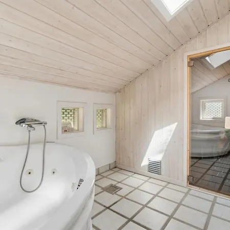 Aimo - 300m From The Sea By Interhome Ferienhaus Neksø