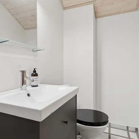 Aimo - 300m From The Sea By Interhome Ferienhaus Neksø